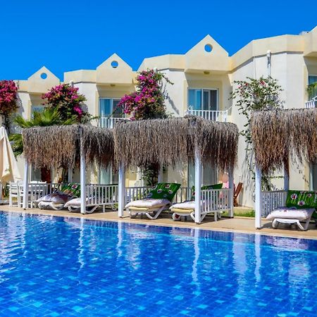 Viras Hotel Ortakent Esterno foto