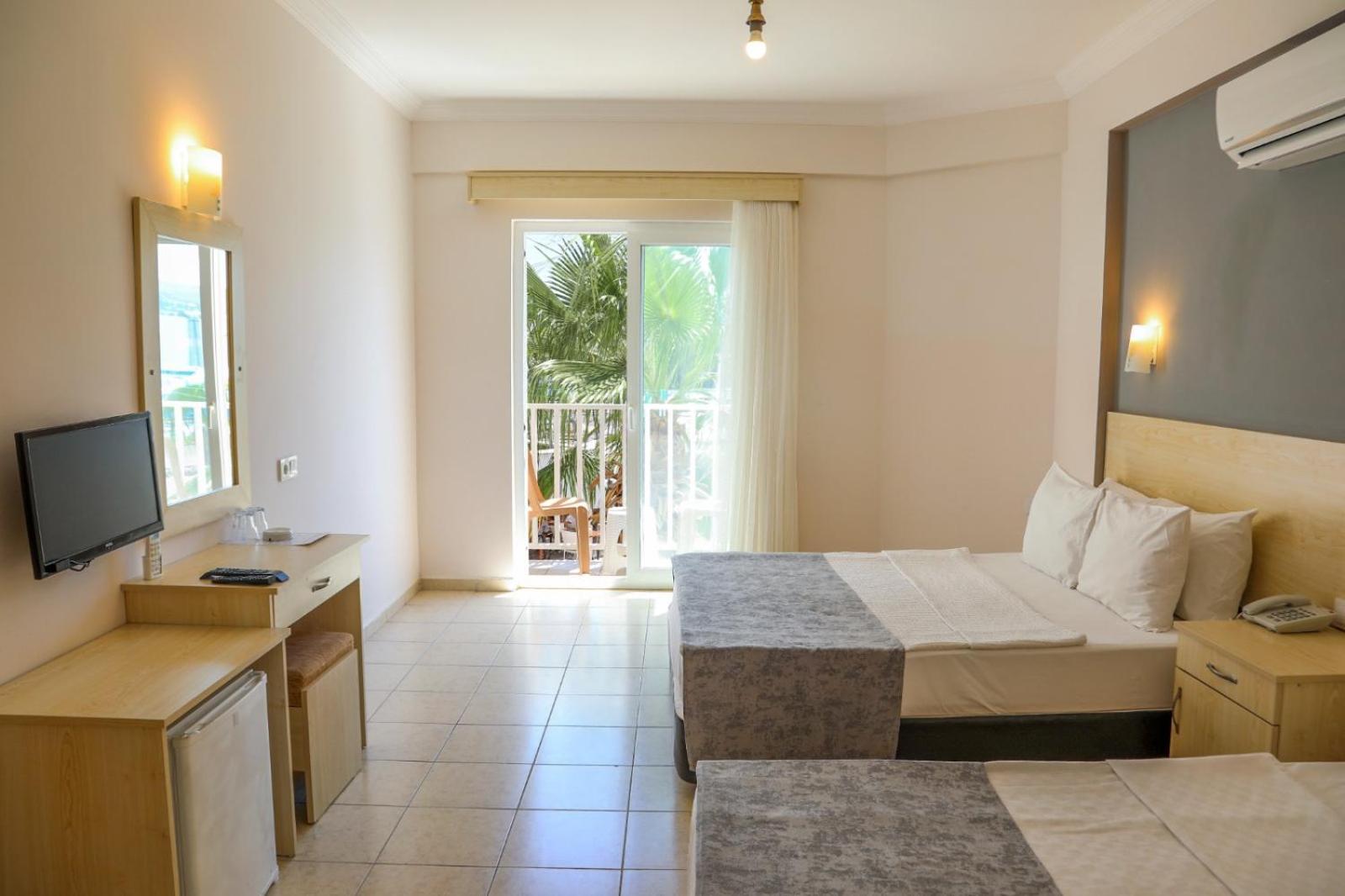Viras Hotel Ortakent Esterno foto