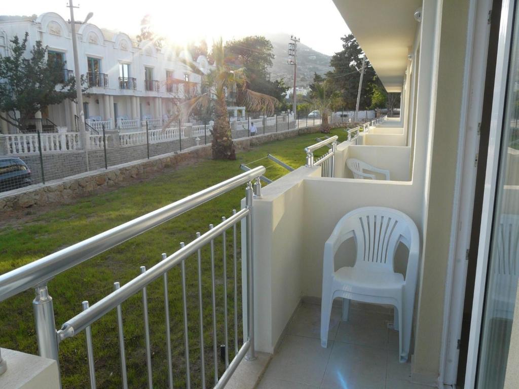 Viras Hotel Ortakent Esterno foto
